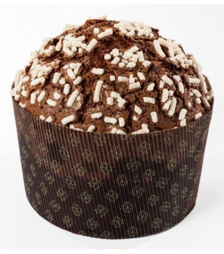 Klassicher Panettone mit Rosinen und kandierte Frucht